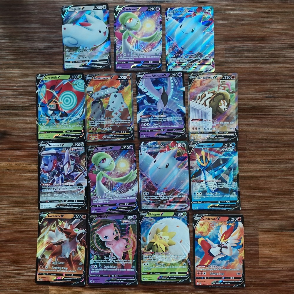 15 card Pokemon V Bundle Togekiss Gardevoir Stonjourner Orbeetle Sandaconda